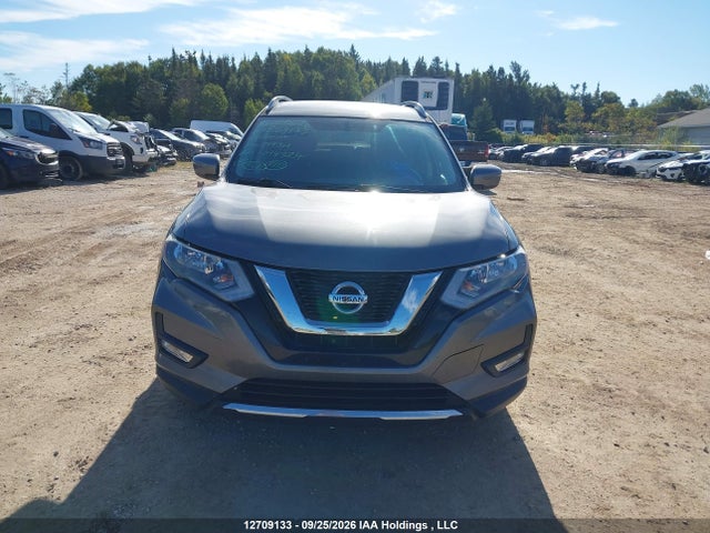 Продажа на аукционе авто 2017 Nissan Rogue Sv/sl, vin: 5N1AT2MV2HC744301, номер лота: 12709133