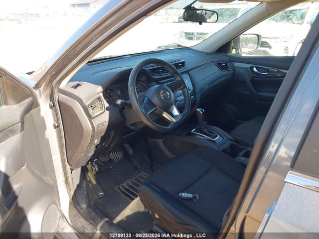 Продажа на аукционе авто 2017 Nissan Rogue Sv/sl, vin: 5N1AT2MV2HC744301, номер лота: 12709133