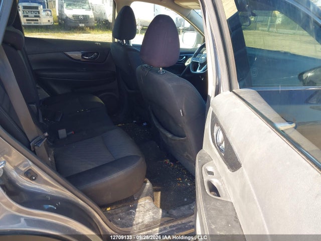 Продажа на аукционе авто 2017 Nissan Rogue Sv/sl, vin: 5N1AT2MV2HC744301, номер лота: 12709133