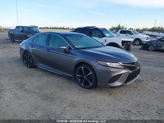 12709138 :رقم المزاد ، 4T1B61HK9JU124972 vin ، 2018 Toyota Camry Xse مزاد بيع