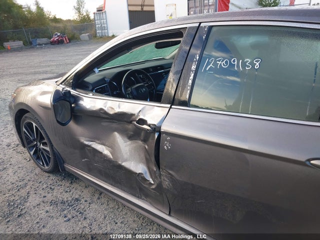 12709138 :رقم المزاد ، 4T1B61HK9JU124972 vin ، 2018 Toyota Camry Xse مزاد بيع