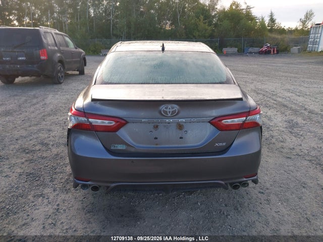 12709138 :رقم المزاد ، 4T1B61HK9JU124972 vin ، 2018 Toyota Camry Xse مزاد بيع