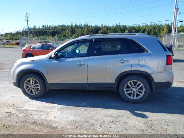 2014 Kia Sorento Lx მანქანა იყიდება აუქციონზე, vin: 5XYKT3A65EG485435, აუქციონის ნომერი: 12709166