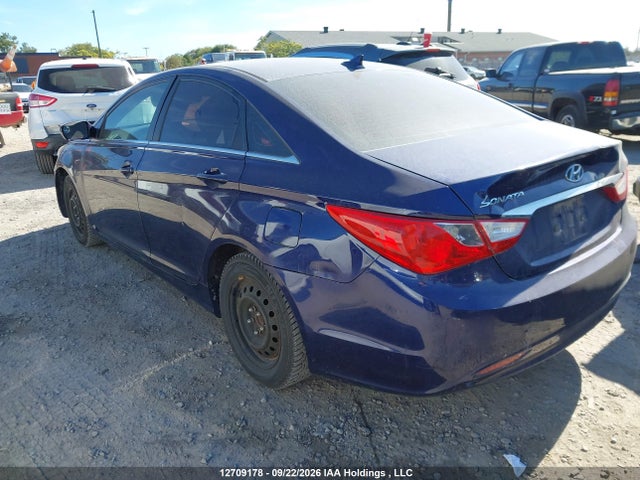 12709178 :رقم المزاد ، 5NPEB4ACXCH392329 vin ، 2012 Hyundai Sonata Gls مزاد بيع