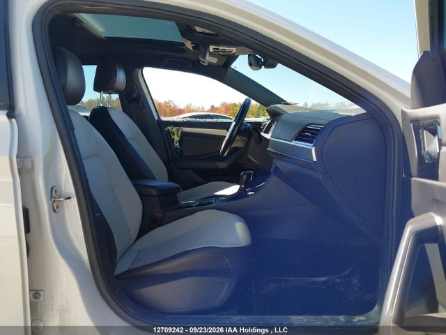 Продажа на аукционе авто 2019 Volkswagen Jetta 1.4 Tsi Highline, vin: 3VWE57BU0KM008385, номер лота: 12709242