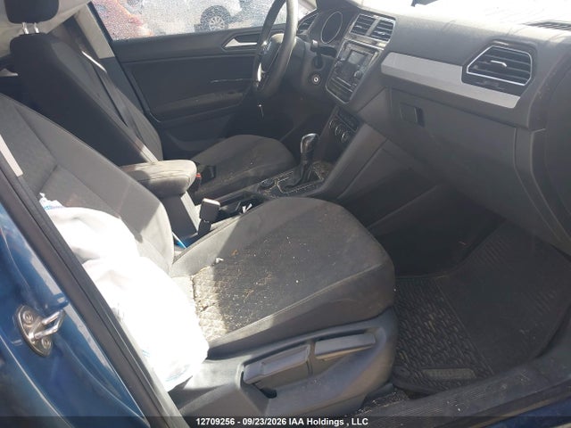 2019 Volkswagen Tiguan Trendline მანქანა იყიდება აუქციონზე, vin: 3VV0B7AX0KM126293, აუქციონის ნომერი: 12709256