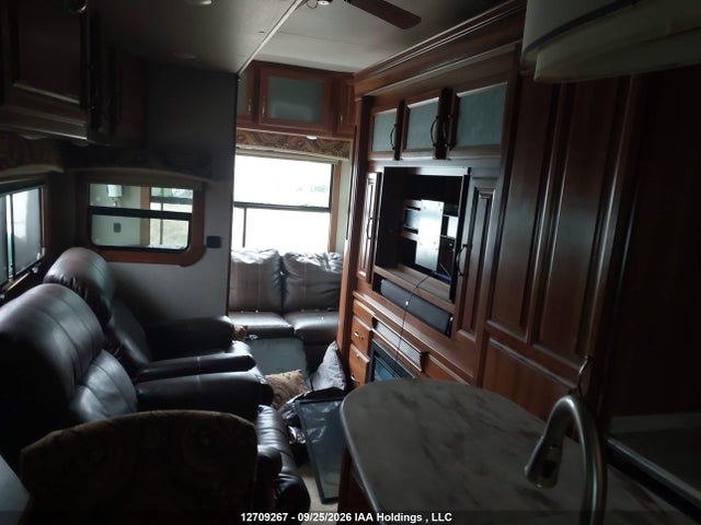 Aukcja sprzedaży 2015 Redwood Rv 38 Rl, vin: 4V0FC3823FR005079, numer aukcji: 12709267
