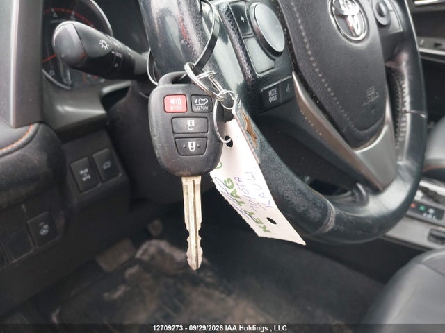 2T3JFREV9GW416534 Toyota RAV4 SE