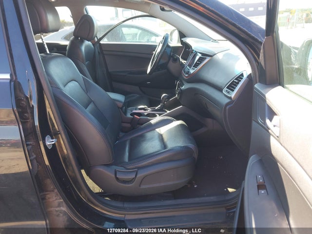 Продажа на аукционе авто 2017 Hyundai Tucson Luxury, vin: KM8J3CA49HU308265, номер лота: 12709284
