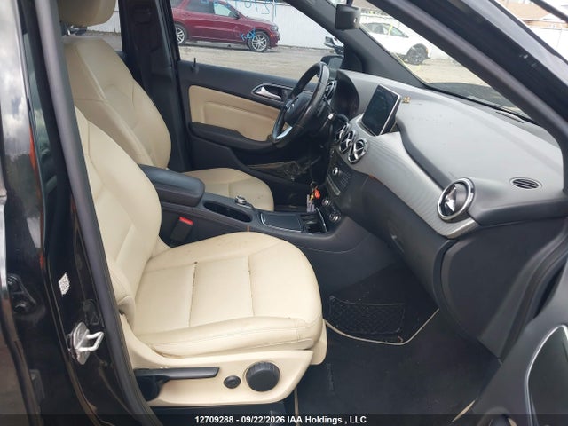2015 Mercedes-benz B 250 4matic მანქანა იყიდება აუქციონზე, vin: WDDMH4GB0FJ337141, აუქციონის ნომერი: 12709288