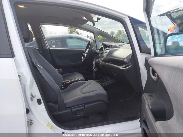 Продажа на аукционе авто 2013 Honda Fit Lx, vin: LUCGE8H50D3009683, номер лота: 12706223
