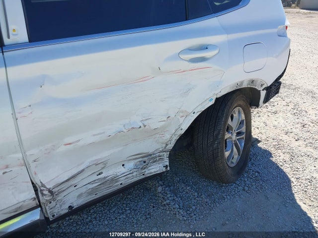 Hyundai Santa Fe Essential 2019 5NMS23AD0KH114797 Image 6