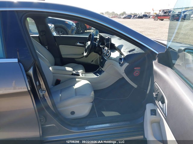 2015 Mercedes-benz Cla 250 4matic მანქანა იყიდება აუქციონზე, vin: WDDSJ4GB1FN234220, აუქციონის ნომერი: 12709298