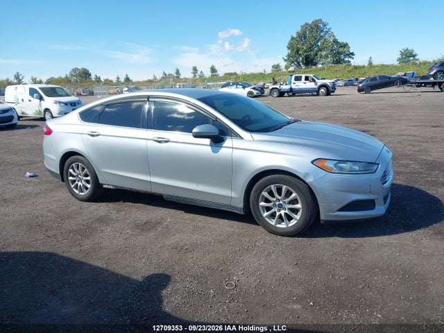 Продажа на аукционе авто 2015 Ford Fusion S, vin: 3FA6P0G70FR271602, номер лота: 12709353