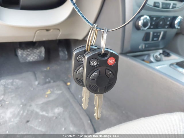 12709371 :رقم المزاد ، 3FAHP0HA8AR217539 vin ، 2010 Ford Fusion Se مزاد بيع