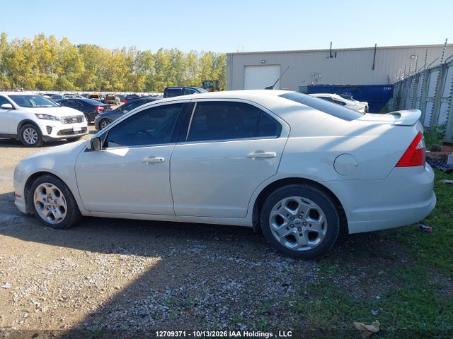 12709371 :رقم المزاد ، 3FAHP0HA8AR217539 vin ، 2010 Ford Fusion Se مزاد بيع