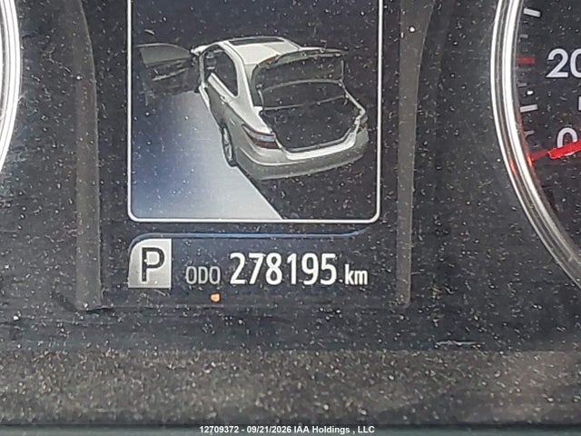 12709372 :رقم المزاد ، 4T1BF1FK4FU915050 vin ، 2015 Toyota Camry Se مزاد بيع