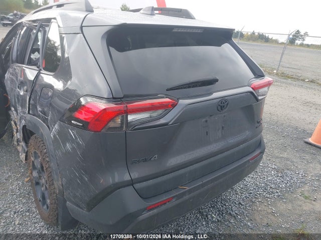 2T3J1RFV7NW272685 Toyota Rav4 Trail