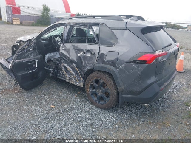 2T3J1RFV7NW272685 Toyota Rav4 Trail