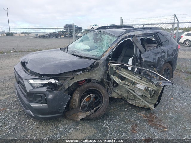 2T3J1RFV7NW272685 Toyota Rav4 Trail