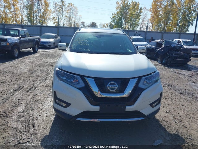 12709404 :رقم المزاد ، 5N1AT2MV3HC760457 vin ، 2017 Nissan Rogue Sv/sl مزاد بيع