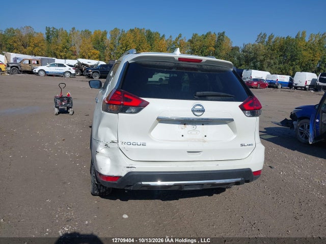 12709404 :رقم المزاد ، 5N1AT2MV3HC760457 vin ، 2017 Nissan Rogue Sv/sl مزاد بيع