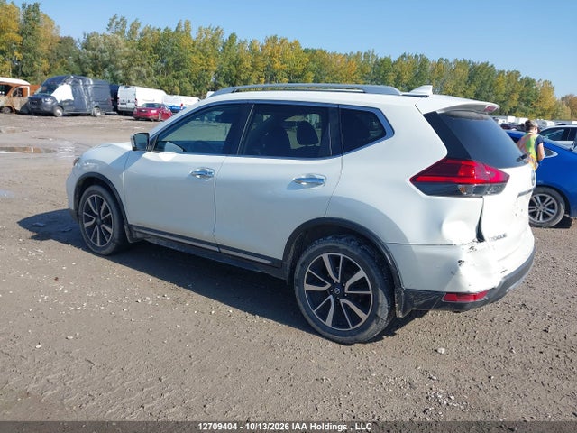 12709404 :رقم المزاد ، 5N1AT2MV3HC760457 vin ، 2017 Nissan Rogue Sv/sl مزاد بيع
