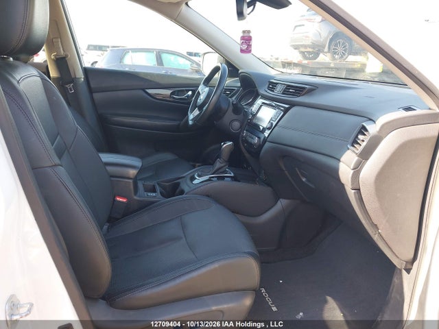12709404 :رقم المزاد ، 5N1AT2MV3HC760457 vin ، 2017 Nissan Rogue Sv/sl مزاد بيع