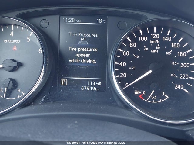 12709404 :رقم المزاد ، 5N1AT2MV3HC760457 vin ، 2017 Nissan Rogue Sv/sl مزاد بيع