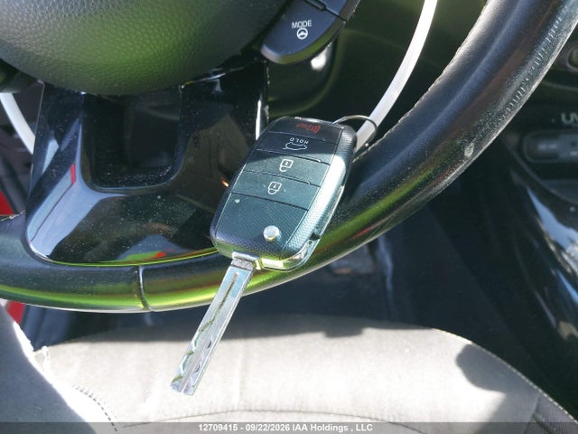 KIA Soul 2016 KNDJP3A53G7823289 Image 11