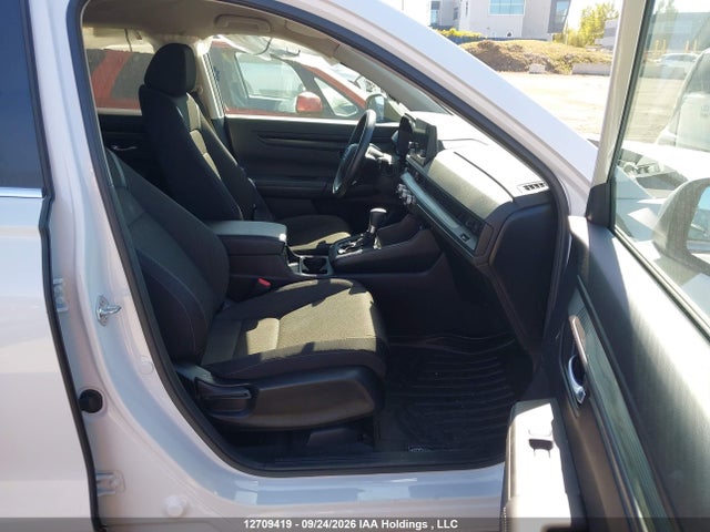 Honda CR-V LX 2023 2HKRS4H25PH104110 Image 5