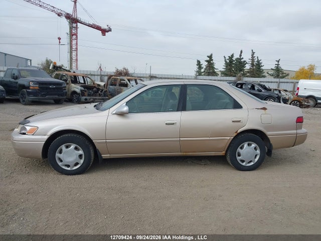 1999 Toyota Camry Le/xle მანქანა იყიდება აუქციონზე, vin: JT2BG22K0X0271139, აუქციონის ნომერი: 12709424