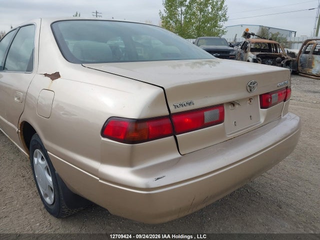 1999 Toyota Camry Le/xle მანქანა იყიდება აუქციონზე, vin: JT2BG22K0X0271139, აუქციონის ნომერი: 12709424
