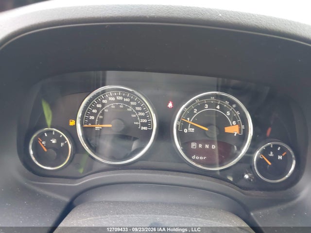 2014 Jeep Compass Sport მანქანა იყიდება აუქციონზე, vin: 1C4NJDABXED725552, აუქციონის ნომერი: 12709433