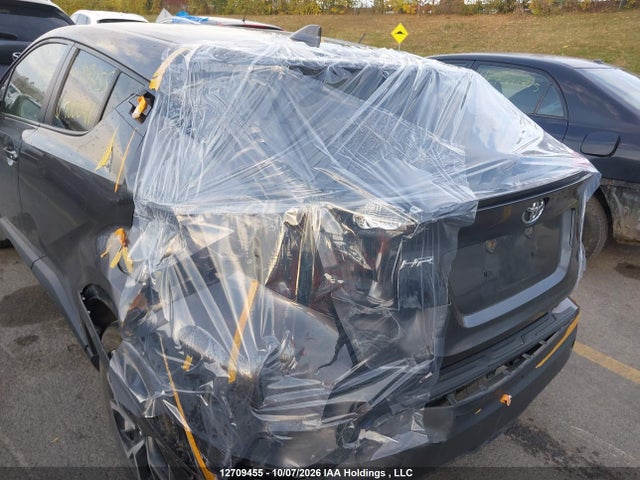 Продаж на аукціоні авто 2021 Toyota C-hr Xle Premium, vin: JTNKHMBXXM1100041, номер лоту: 12709455