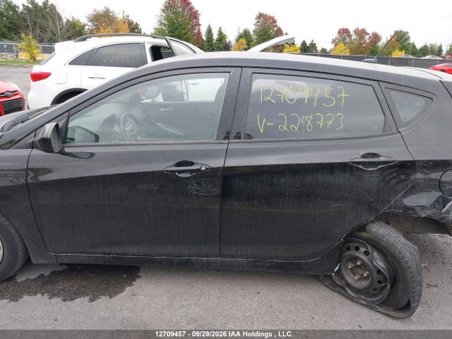 Продажа на аукционе авто 2015 Hyundai Accent Gl, vin: KMHCT5AE8FU228773, номер лота: 12709457