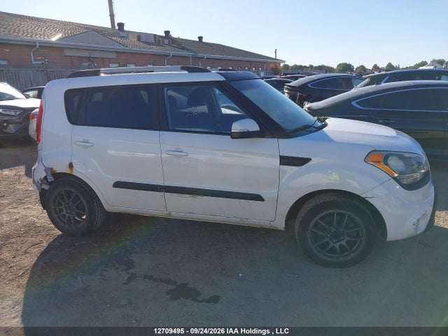 2013 Kia Soul 2.0l 2u/2.0l 4u/2.0l 4u Burner/2.0l 4u Luxury/2.0l 4u Retro მანქანა იყიდება აუქციონზე, vin: KNDJT2A66D7764362, აუქციონის ნომერი: 12709495