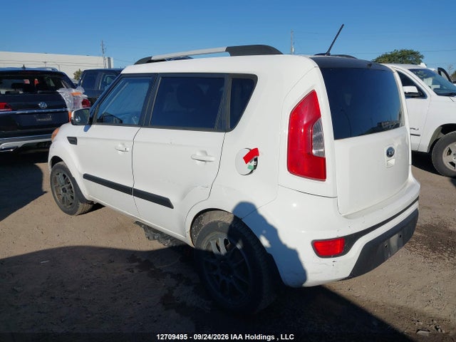 2013 Kia Soul 2.0l 2u/2.0l 4u/2.0l 4u Burner/2.0l 4u Luxury/2.0l 4u Retro მანქანა იყიდება აუქციონზე, vin: KNDJT2A66D7764362, აუქციონის ნომერი: 12709495