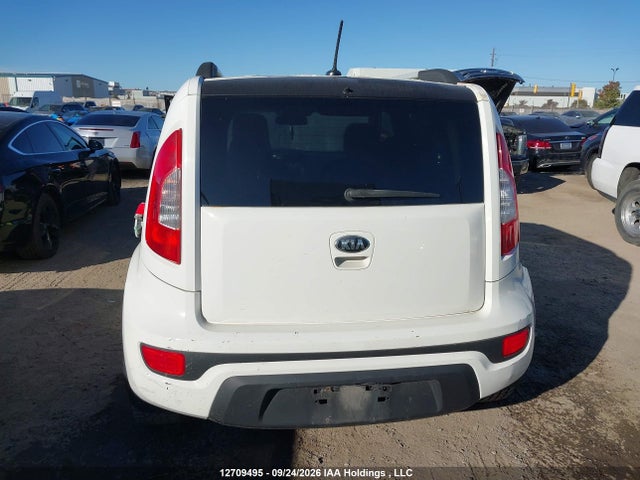 2013 Kia Soul 2.0l 2u/2.0l 4u/2.0l 4u Burner/2.0l 4u Luxury/2.0l 4u Retro მანქანა იყიდება აუქციონზე, vin: KNDJT2A66D7764362, აუქციონის ნომერი: 12709495