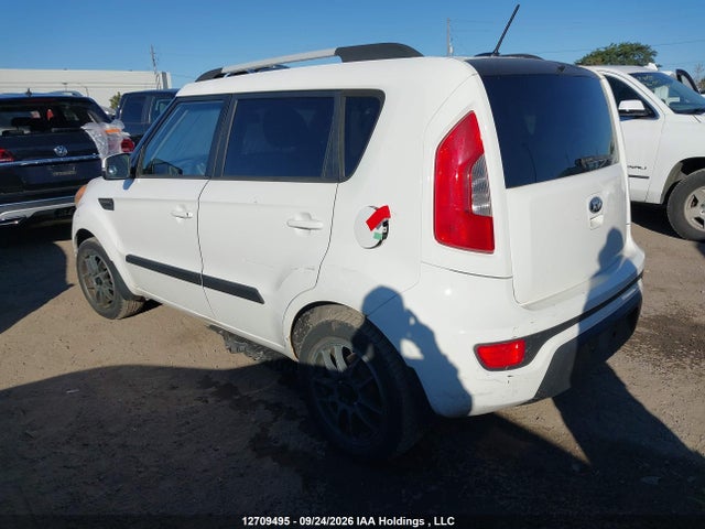 2013 Kia Soul 2.0l 2u/2.0l 4u/2.0l 4u Burner/2.0l 4u Luxury/2.0l 4u Retro მანქანა იყიდება აუქციონზე, vin: KNDJT2A66D7764362, აუქციონის ნომერი: 12709495