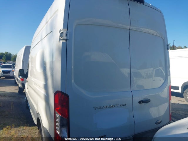 Ford Transit T-250 2025 1FTBR2X82SKA81354 Image 3
