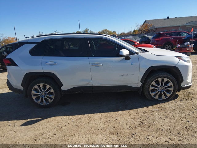 Toyota RAV4 2024 2T3D1RFV3RW443371 Image 13