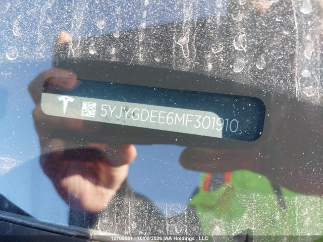 2021 Tesla Model Y Long Range მანქანა იყიდება აუქციონზე, vin: 5YJYGDEE6MF301910, აუქციონის ნომერი: 12709551