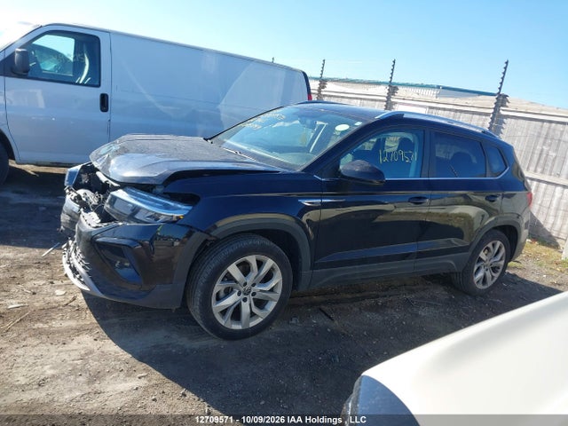 2022 Volkswagen Taos Comfortline მანქანა იყიდება აუქციონზე, vin: 3VVLX7B24NM085849, აუქციონის ნომერი: 12709571