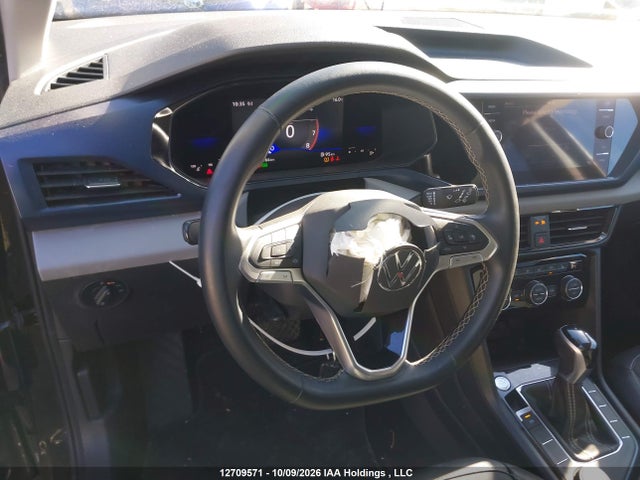2022 Volkswagen Taos Comfortline მანქანა იყიდება აუქციონზე, vin: 3VVLX7B24NM085849, აუქციონის ნომერი: 12709571