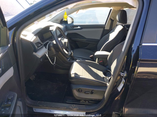 2022 Volkswagen Taos Comfortline მანქანა იყიდება აუქციონზე, vin: 3VVLX7B24NM085849, აუქციონის ნომერი: 12709571