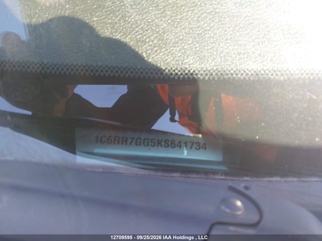 12709595 :رقم المزاد ، 1C6RR7GG5KS641734 vin ، 2019 Ram 1500 Classic Slt مزاد بيع