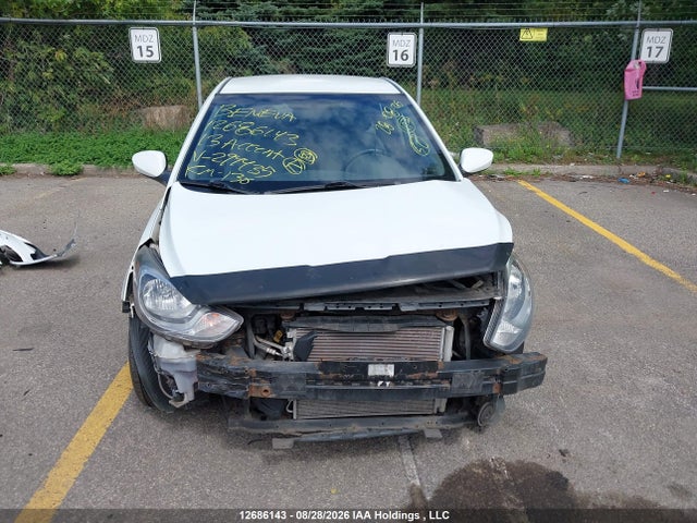 12686143 :رقم المزاد ، KMHCT4AE0DU294435 vin ، 2013 Hyundai Accent Gl مزاد بيع