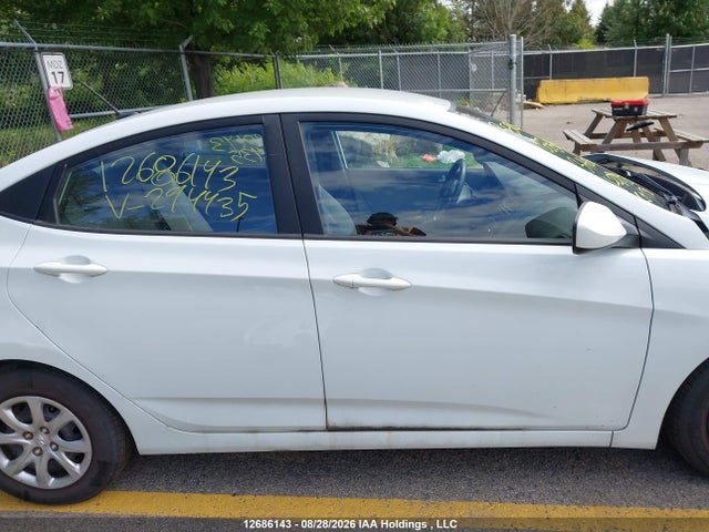 12686143 :رقم المزاد ، KMHCT4AE0DU294435 vin ، 2013 Hyundai Accent Gl مزاد بيع