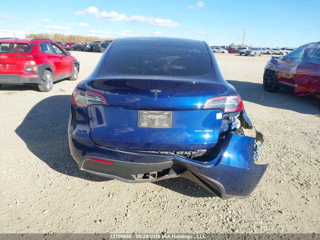 2022 Tesla Model Y Long Range მანქანა იყიდება აუქციონზე, vin: 7SAYGAEE7NF524539, აუქციონის ნომერი: 12709650